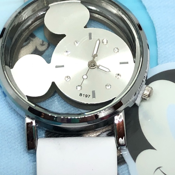White Mickey Mouse Quartz Watch - Picture 8 of 12